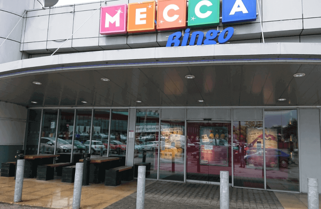 mecca bingo closes southport venue feature image